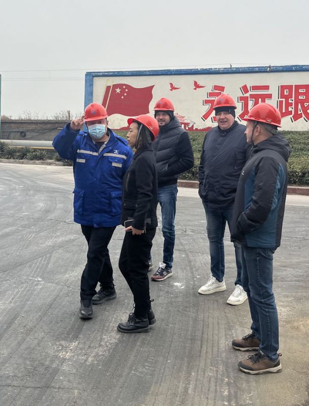 共绘国际发展新篇章--俄罗斯客商莅临多氟多环保新材料科技有限公司参观交流